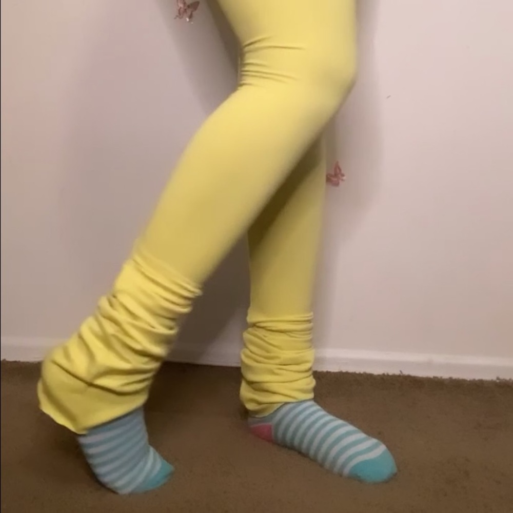 Yellow stacked tights